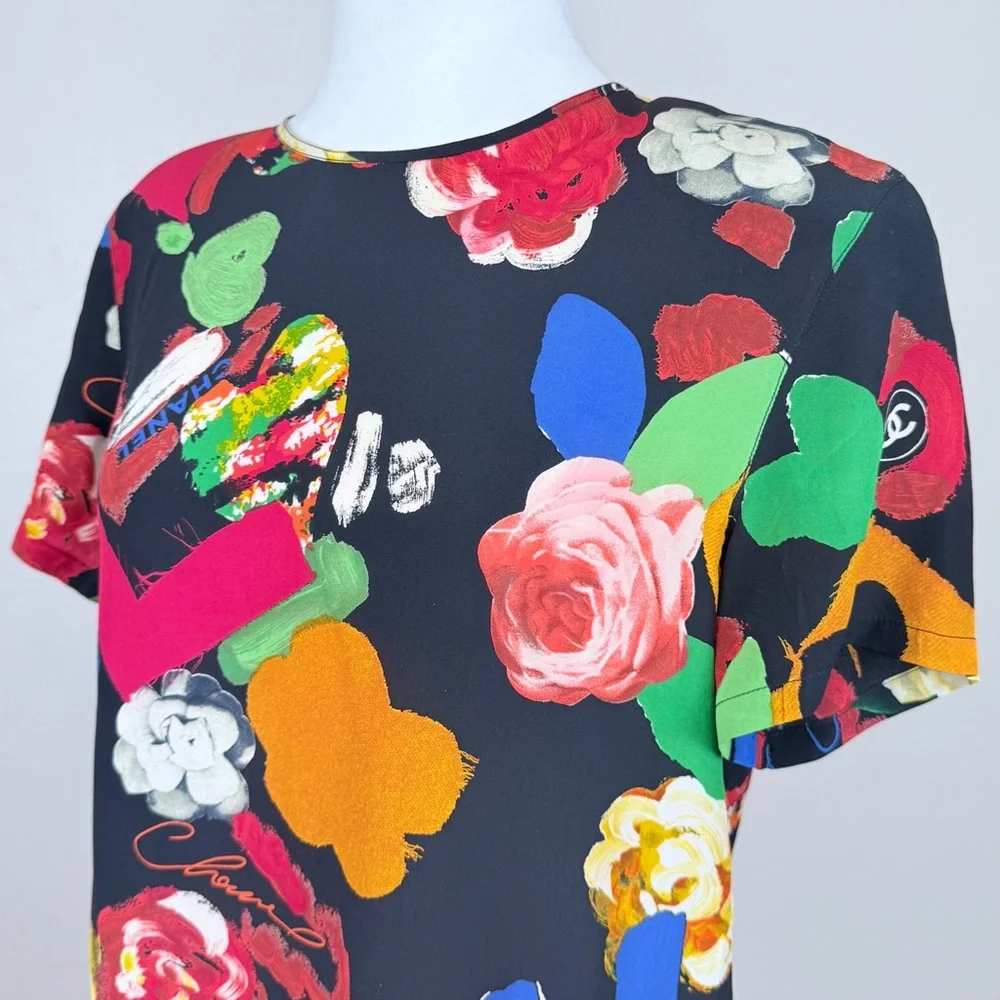 Chanel Vintage 1990s Iconic Spring 1992 Multicolor Black Silk T-Shirt 40 FR 8 US